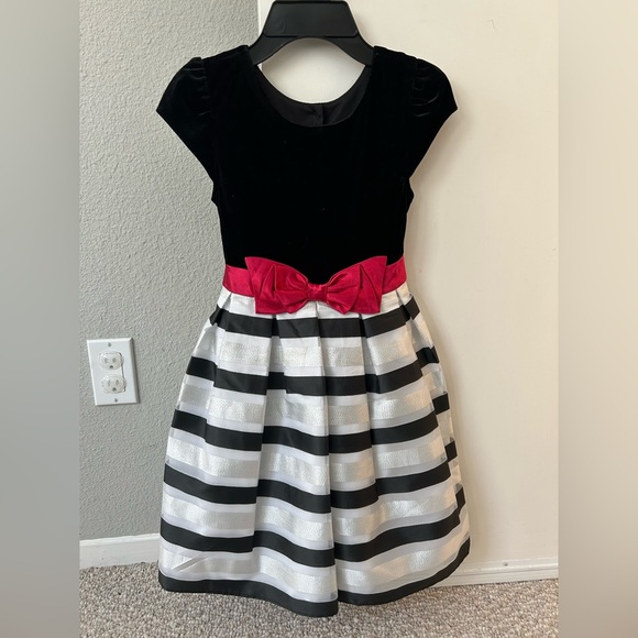 Jona Michelle Other - NWOT Girl’s Holiday Formal Dress size 7